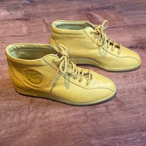 Vintage Travel Fox Mustard Yellow Ankle Sneakers